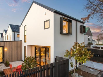 Modern Living in the Heart of Saint Albans