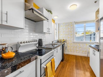 Affordable First Home Or Investment In Fendalton!