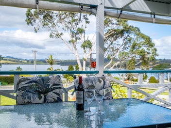 Motivated Vendors - Away to Southland!