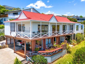 Bay View Bliss – A Home You’ll Love