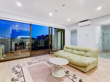 Albany Central - Urgent Sale!