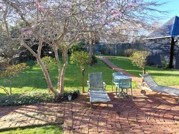 Image 1 of 8