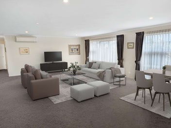 Present All Offers - Spacious 3 Beds