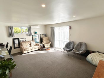 Image 1 of 8