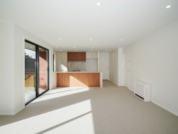 STUNNING THREE BEDROOM NEW TOWNHOUSES