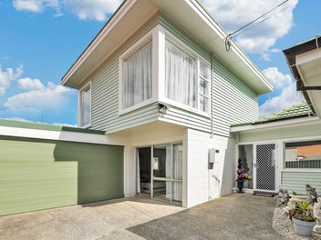 Welcome Home to Kensington Living!