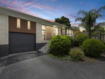 CITY FRINGE CORNER UNIT – BIG ON SPACE & POTENTIAL