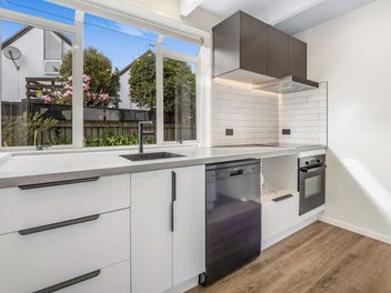 Prime location zoned for 3 elite high schools.