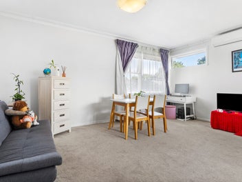 Cardwell Convenience with Garage