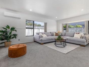 TOP LOCATION - EASY COASTAL LIVING!