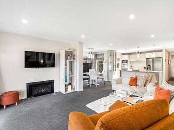 Buyers, This One’s Your Cue