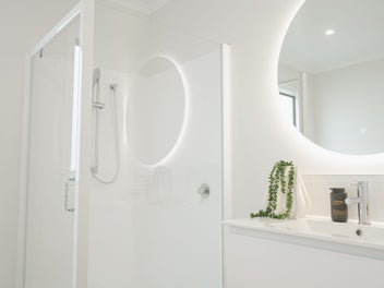 NEW Stunning 4 Bedroom Showhome – Ready to Move!