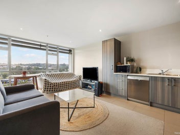Penthouse Living - Comfort and Convenience