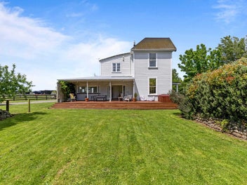 Classic charm - move in ready