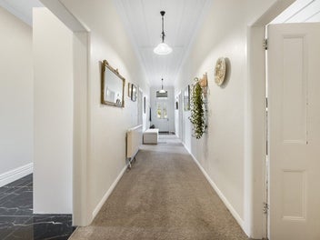 Gorgeous home, lifestyle perfection