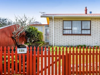 Charming Home Must be SOLD