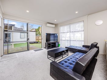 Parkside Perfection - Spacious Family Living