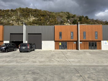 Image 1 of 4