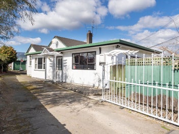 Endless Potential, Family Home + Granny Flat