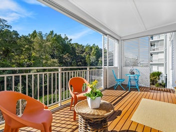 Bask in Sunshine or Beachwalk to Brunch