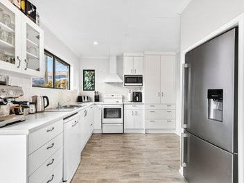 Your New Home for Xmas - All Offers Considered!