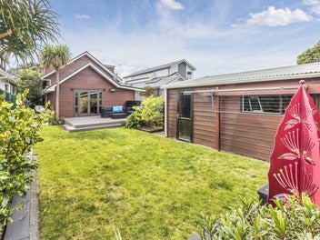 Family Haven in Heart of Seatoun | BEO $1,745,000