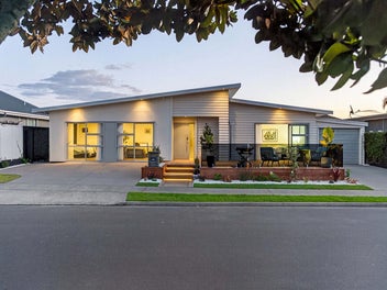42 Nautilus Drive – Family Living by the Beach