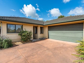 Brick with Room to add Value!