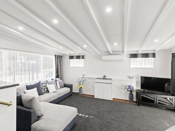 Vendor relocating - must be sold