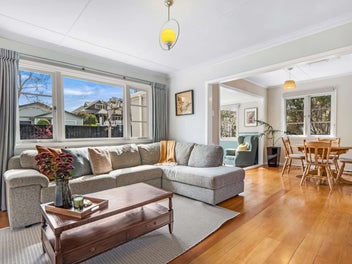 Bungalow Beauty on Briarley