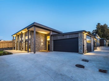 Spacious Luxury with Dual Living in Swanson