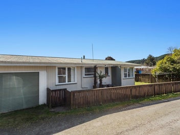 Vendor wants sold, put your offer in now!