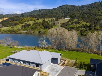 Brand New Riverside Living