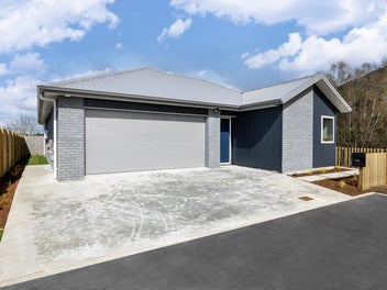 Brand New Riverside Living