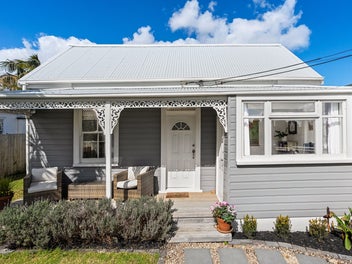 3 Beds + Study - Minutes From Mt Wellington