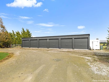 EXECUTIVE LIFESTYLE LIVING