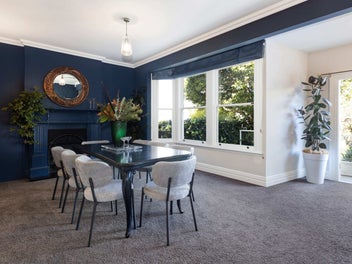 SUPREME THORNDON VILLA