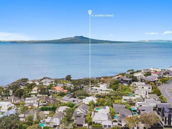 Prime Coastal Redevelopment Opportunity On 936m2