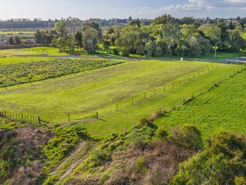 Build the life you love in Ohau