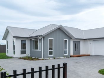 Parkvale Brand New with room to move