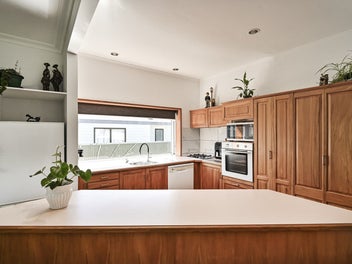 Your quarter acre paradise!