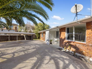 Brick Beauty - Nest or Invest!