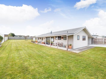 Embrace the sun and sea