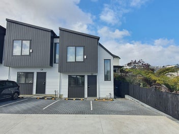 Image 1 of 31