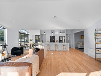 Single Storey Home on Large Section