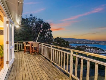 Executive Home with Harbour Views + Section Option