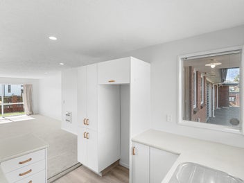 Low Maintenance & Premium School Zoning