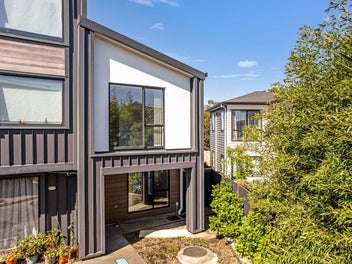 First Home Buyers & Investors - Perfect BUY!