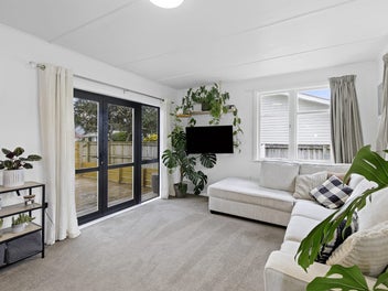 Stylish & Spacious - The Ultimate Package!