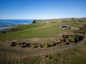 Dream coastal lifestyle awaits